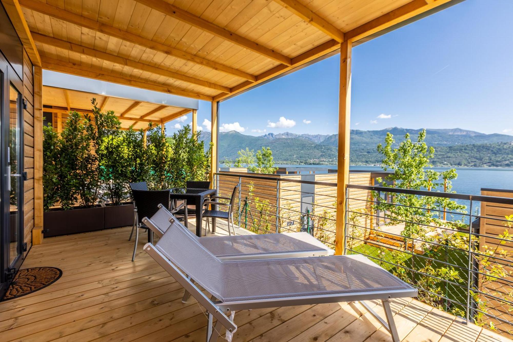 Lago Maggiore Bay 바메노 외부 사진