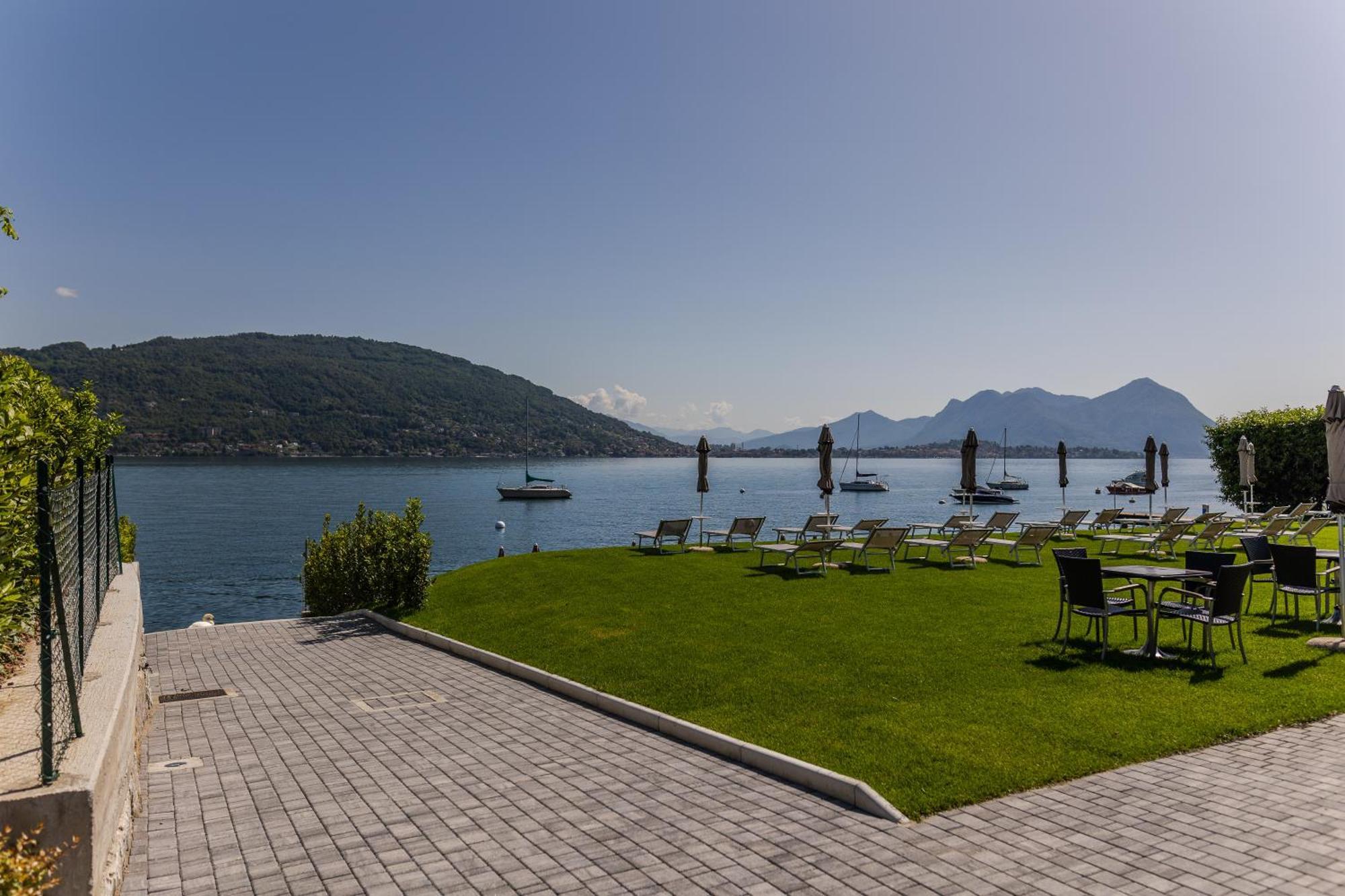 Lago Maggiore Bay 바메노 외부 사진